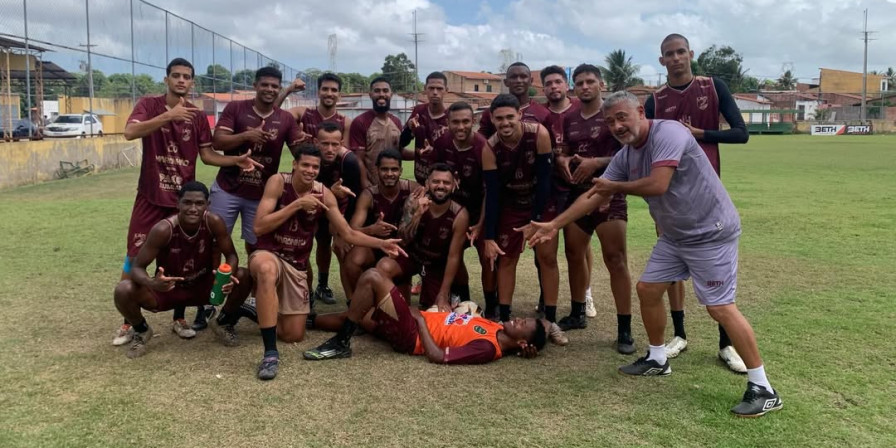 Luminense treina para encarar Moto Club