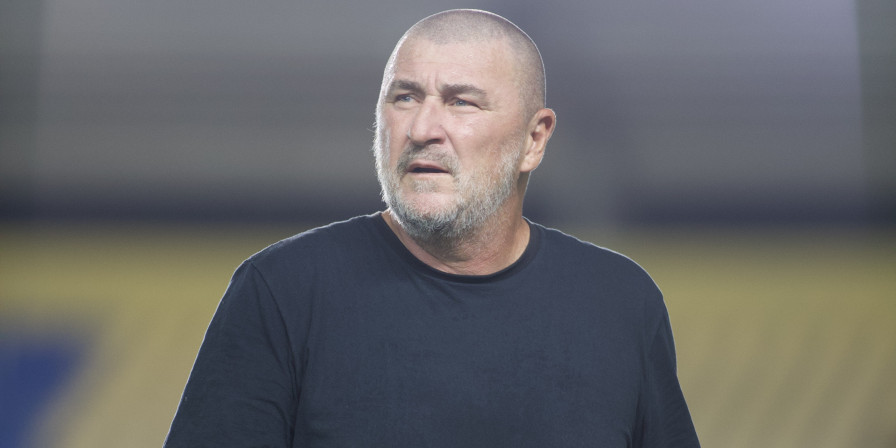 Sampaio Corrêa vence