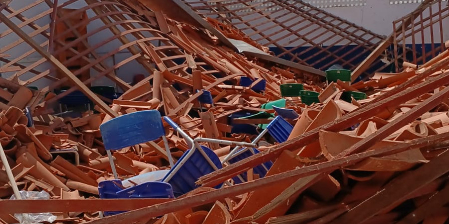 Teto de escola desaba em Imperatriz