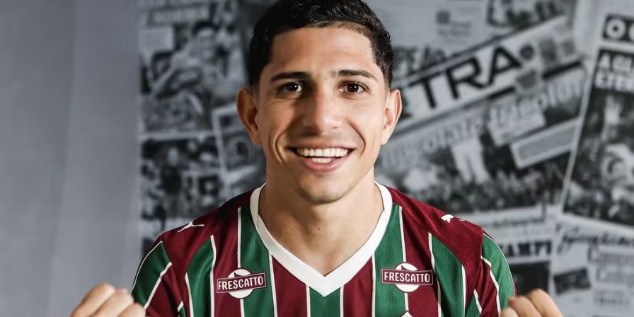 Fluminense encerra longa novela e oficializa contratação de Jefferson Savarino até 2029