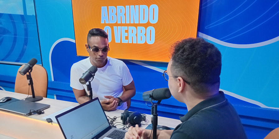 Erick Andrade lança ‘Juízo e Chão’ e nova campanha na Avenida Litorânea