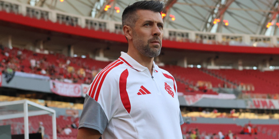 Pezzolano Analisa Vitória