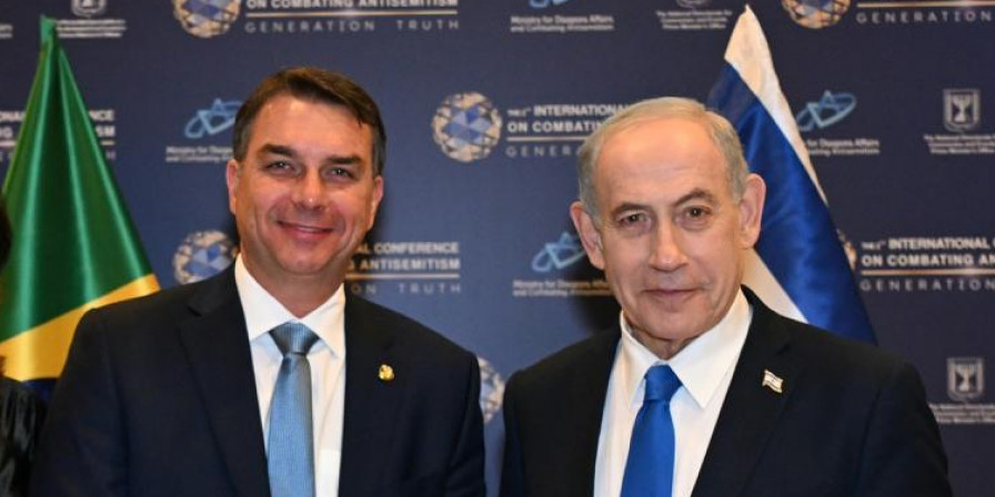 Flávio Bolsonaro recicla promessas