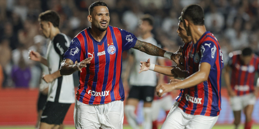 Bahia vence Corinthians