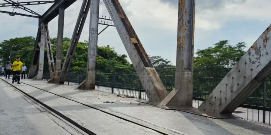 Jovem morre em acidente de moto