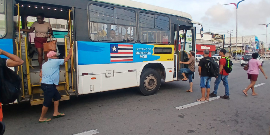 Ônibus semiurbanos voltam a circular
