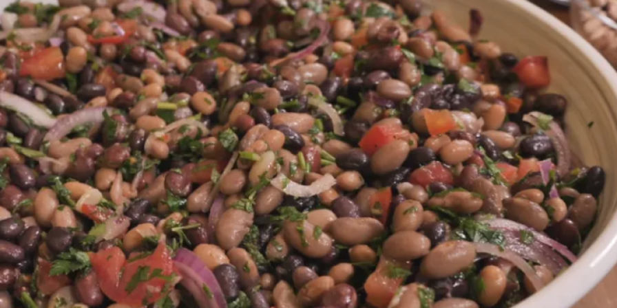 Salada de Feijão Refrescante