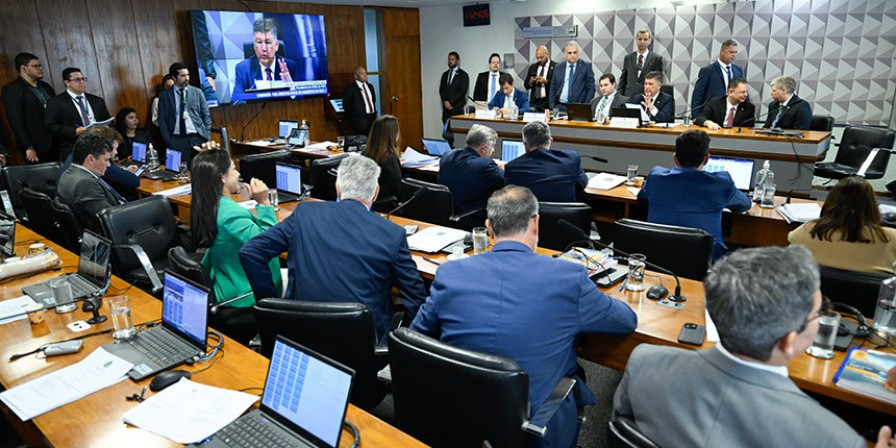 CPMI do INSS ouve investigada