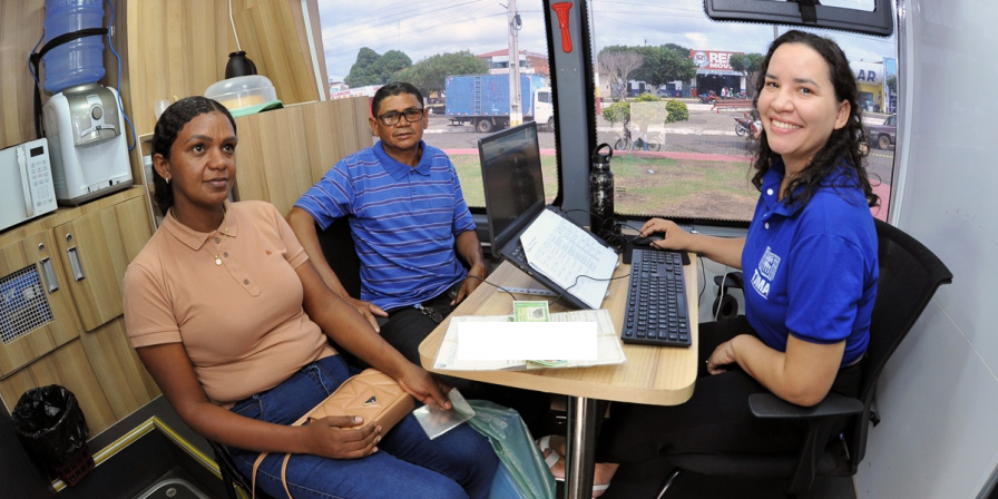 Lavradora inclui nome do pai após 32 anos