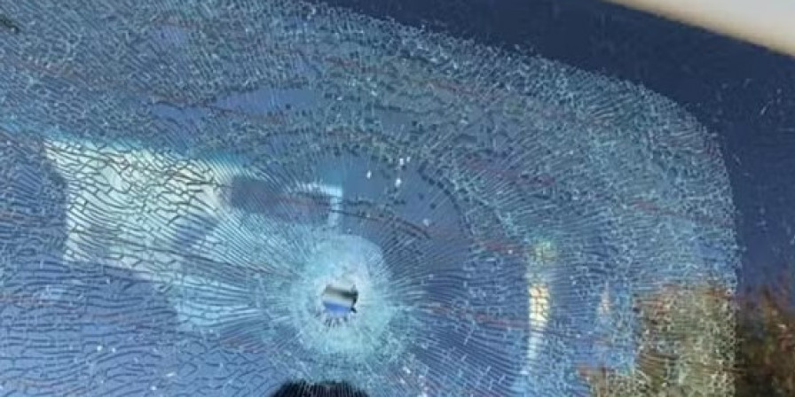 PM e auxiliar presos por atirar em mulher