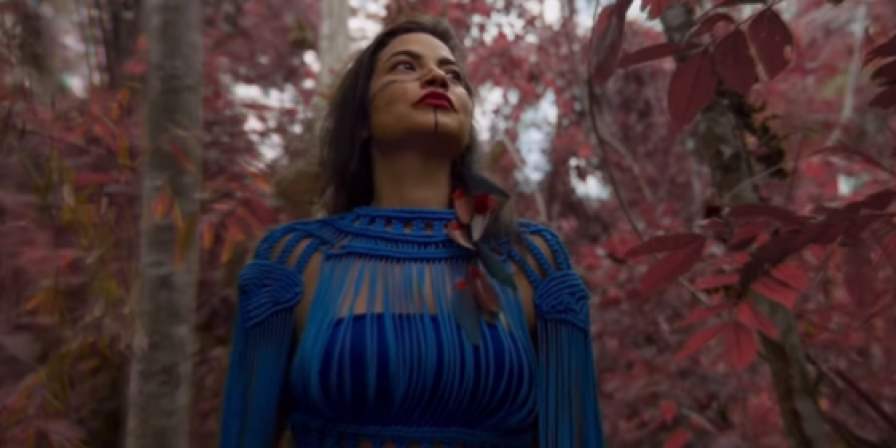 Flávia Bittencourt Lança Clipe