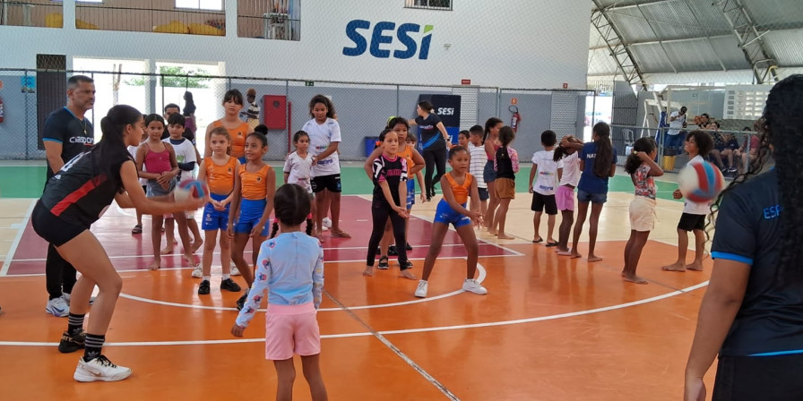 Manhã Esportiva reúne jovens