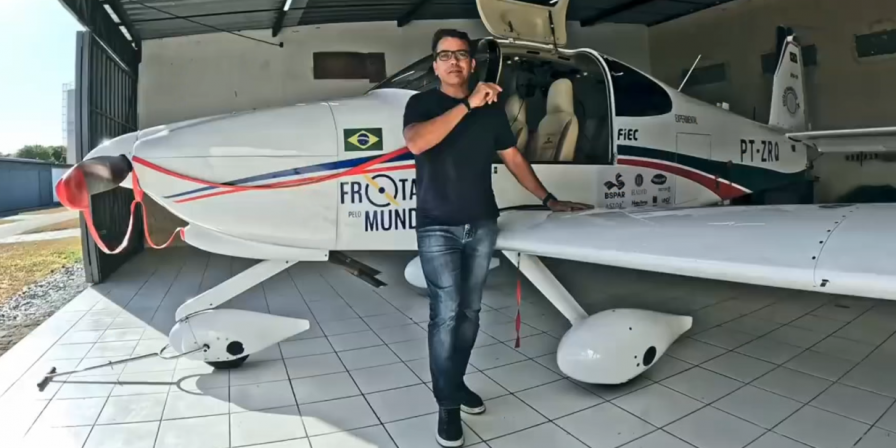 Piloto Brasileiro Dá Volta ao Mundo