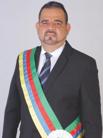 Justiça determina novo afastamento do prefeito de Buriticupu, João Carlos Teixeira, por 90 dias e manda vice assumir a gestão municipal.