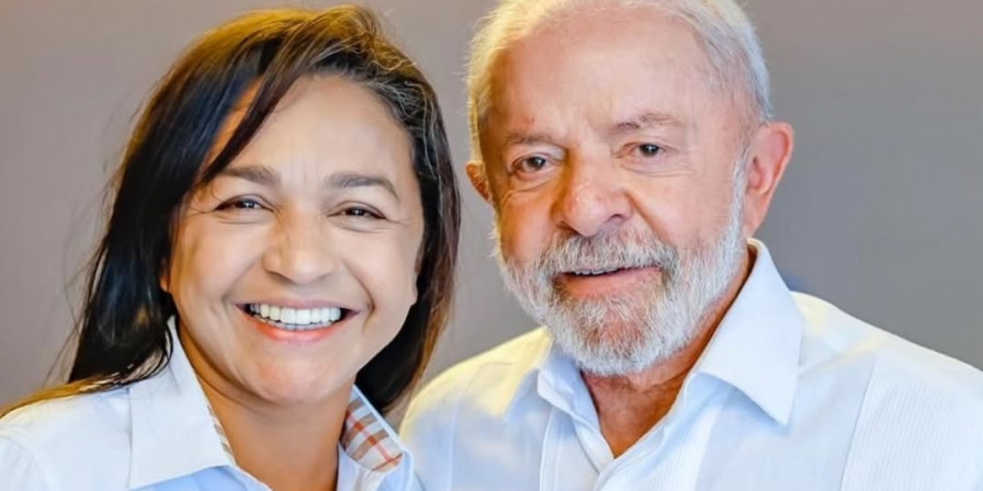 Eliziane Gama se filia ao PT
