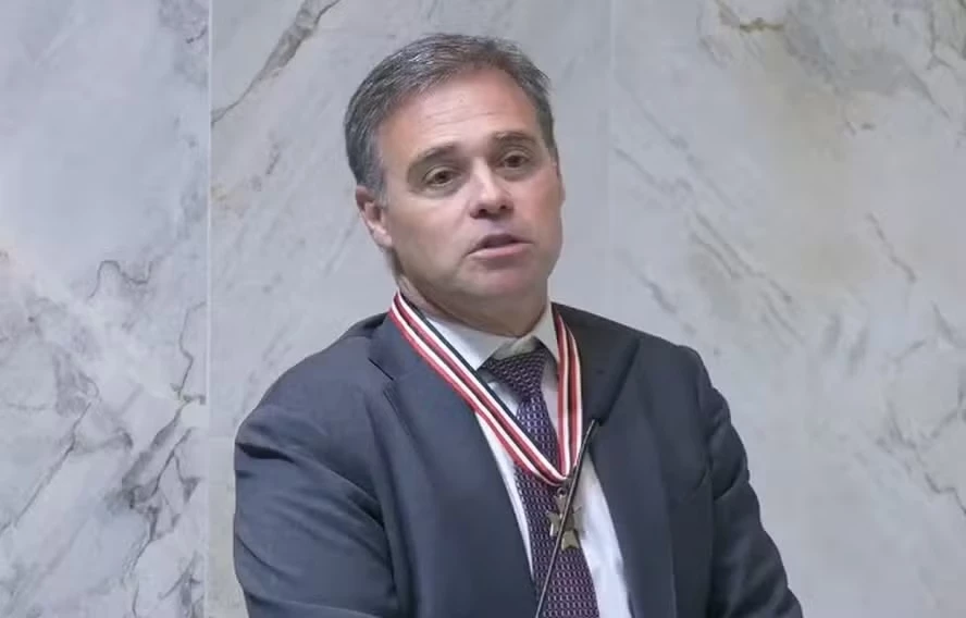 André Mendonça e Andrei Rodrigues terão reunião na próxima semana para tentar reduzir a tensão entre o STF e a Polícia Federal.
