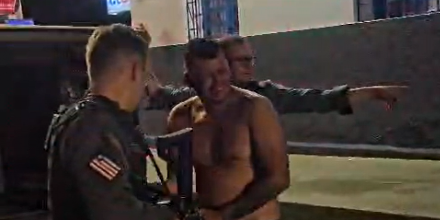 Homem preso por agredir companheira