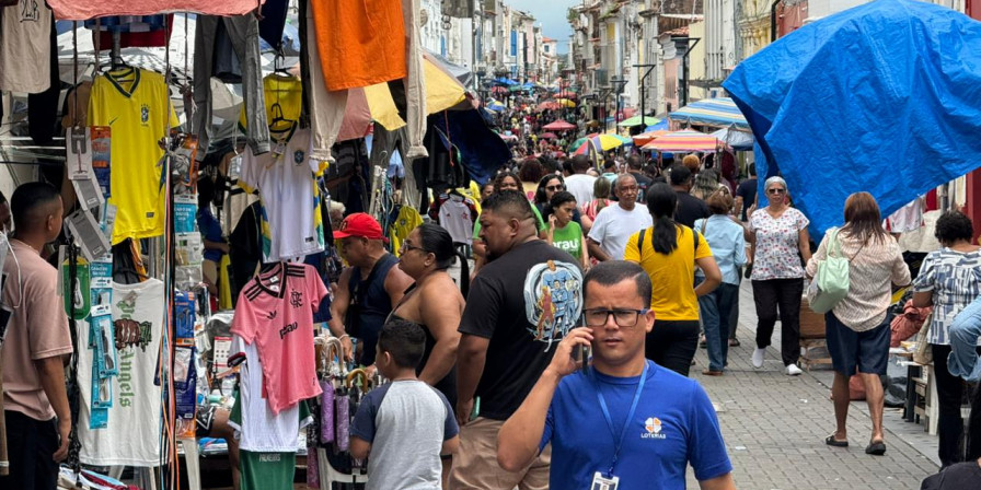 Feriado de Tiradentes: Horários de Lojas