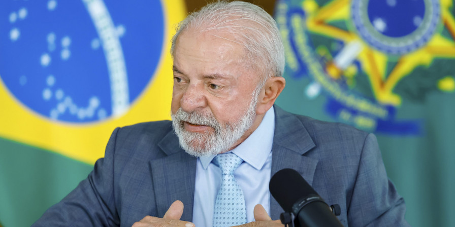 Lula ironiza caso Vorcaro