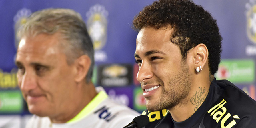 Tite elogia Neymar