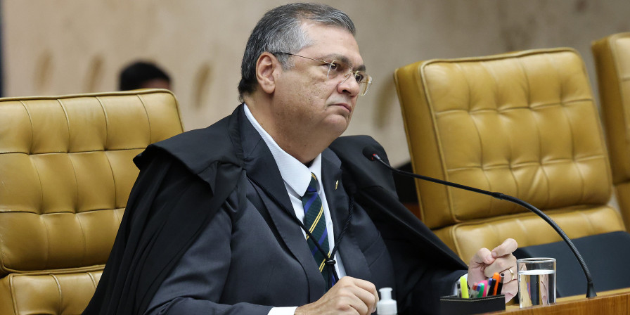Flávio Dino investiga emendas