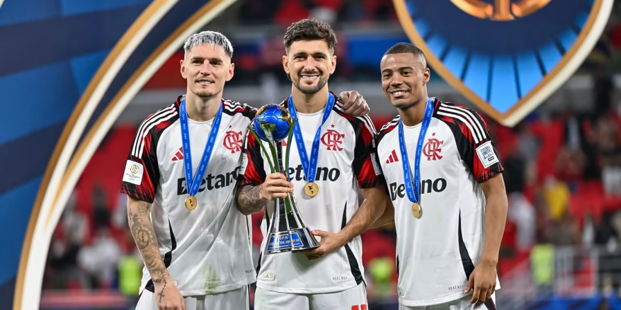 Uruguai aposta em trio do Flamengo