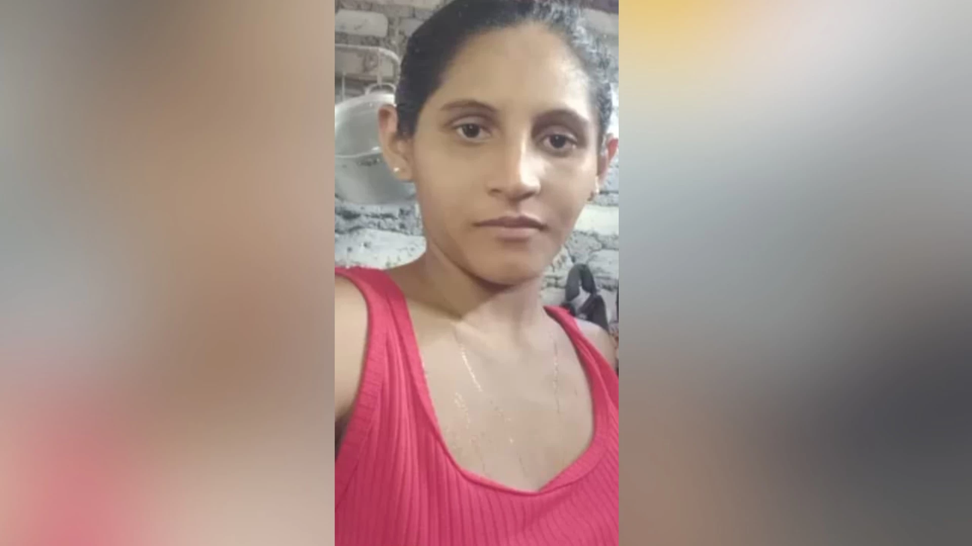 Mãe suspeita de matar a própria filha permanece presa após audiência no Maranhão.