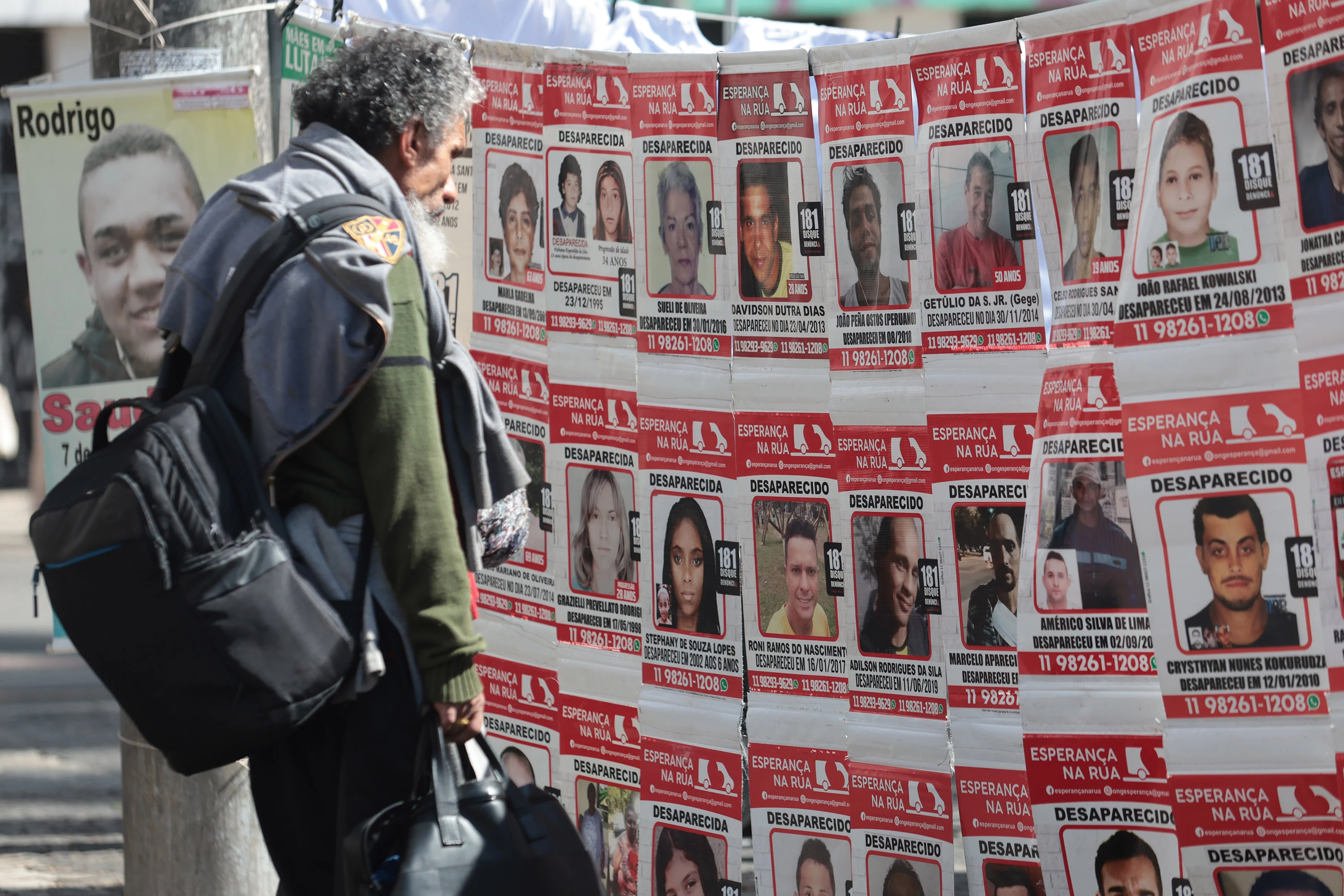 Familiares de pessoas desaparecidas foram convocados para coleta de DNA.