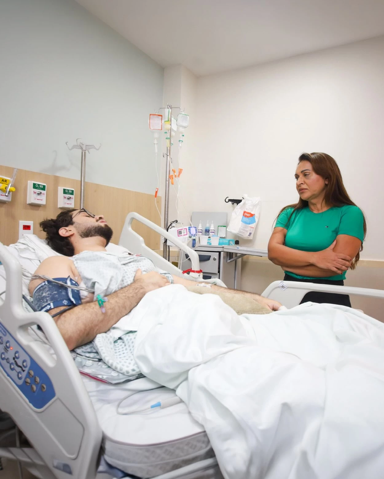 Eldimir Otávio segue internado no Hospital Carlos Macieira, em São Luís. (Foto: reprodução / Instagram)