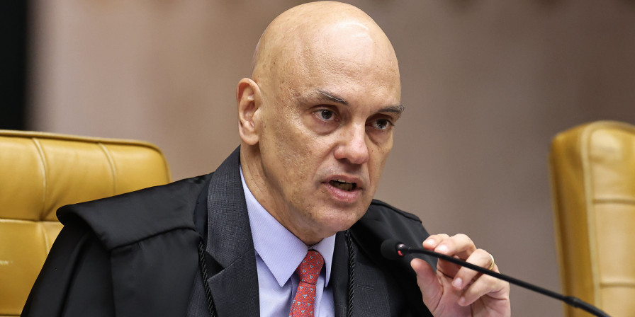 Fique por dentro: Críticas a Moraes e PF por medidas contra Flávio Bolsonaro
