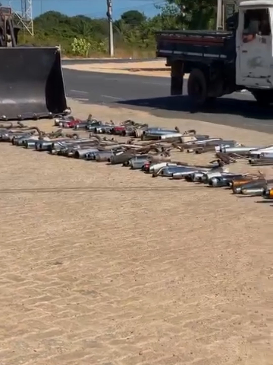 Todos os 150 escapamentos irregulares serão destruídos.