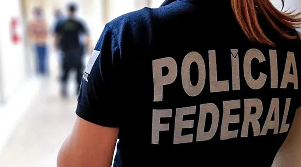 Entre os principais crimes apurados, segundo a PF, estão propaganda eleitoral irregular e corrupção eleitoral, sobretudo compra de votos.