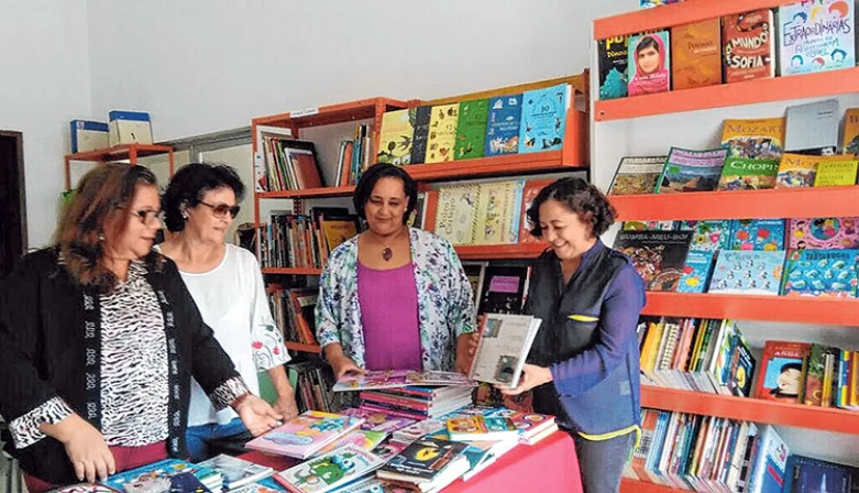 Professoras e bibliotecárias unidas pelas bibliotecas escolares