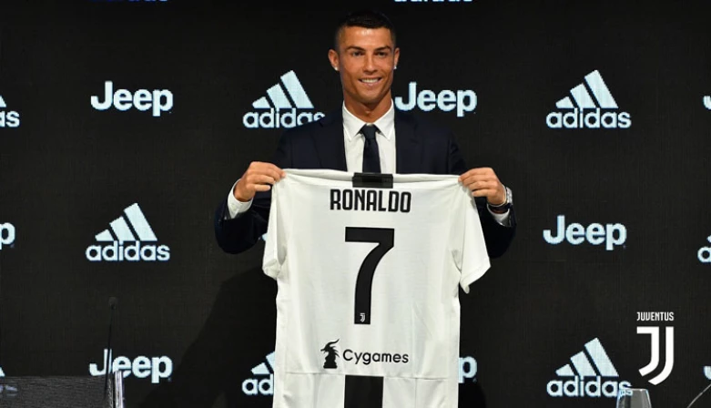 Cristiano Ronaldo se transferiu recentemente para a Juventus