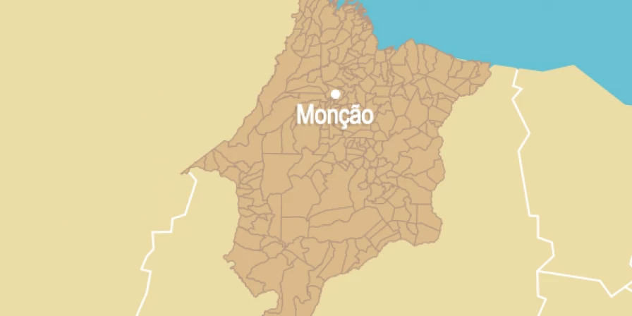 Monção fica a 242 km de distância de São Luís.