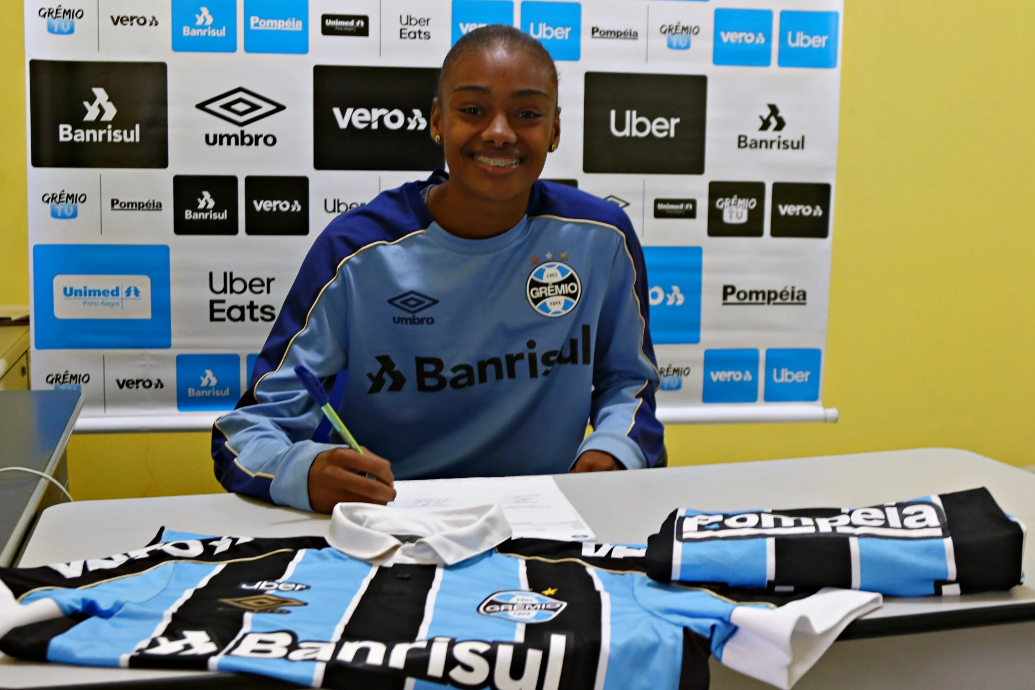 Marta se destacou no futsal e agora é atleta do Grêmio