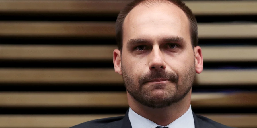 Eduardo Bolsonaro é um dos deputados que querem deixar o PSL; partido o processa no deputado