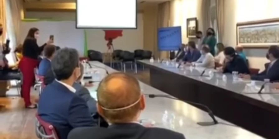 Prefeitos e representantes de outros poderes se reuniram com o governador Flávio Dino no Palácio dos Leões