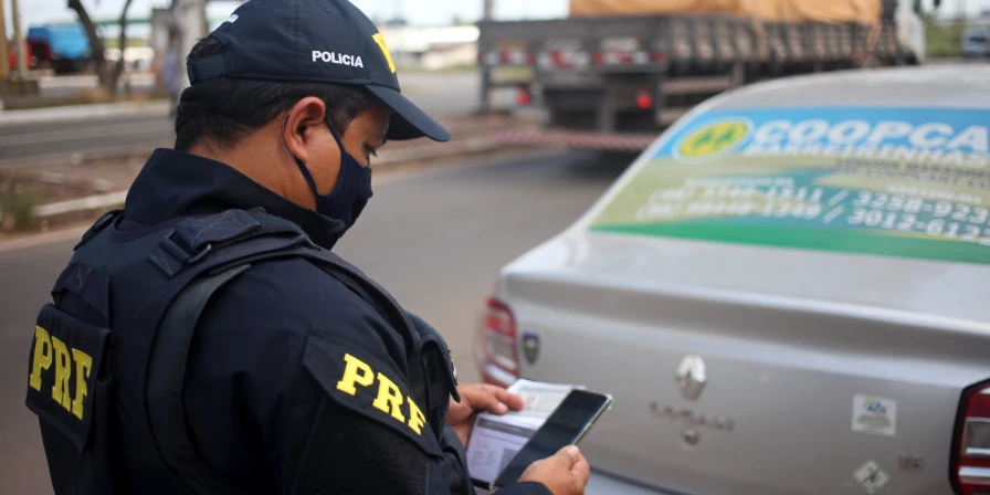 Ações da PRF visam evitar acidentes e garantir trânsito seguro