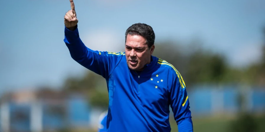 Luxa tem opções para Cruzeiro aumentar série invicta