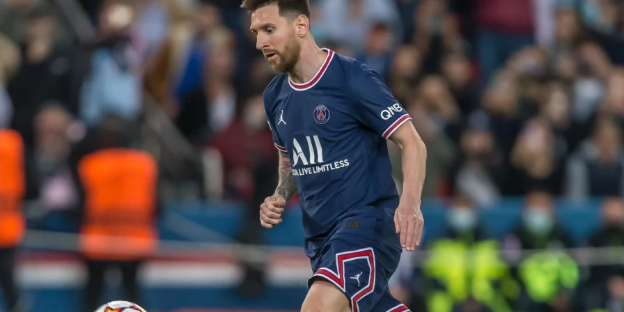 Messi comandou vitória do PSG em Paris
